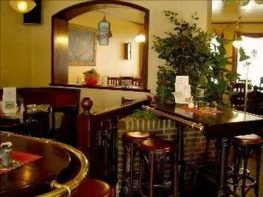 市场教堂酒店 2*